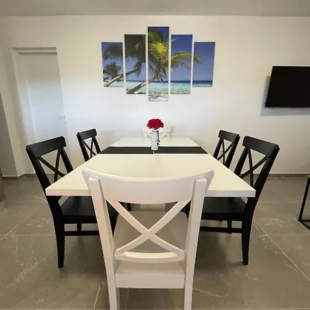 Apartment Kani *